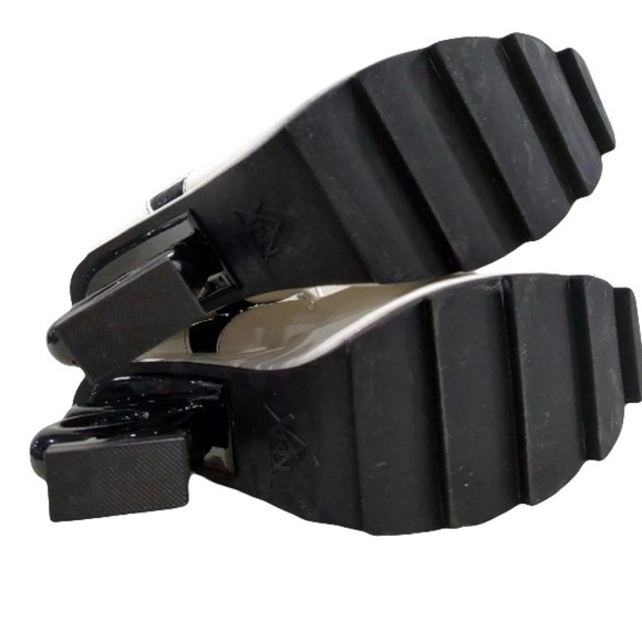 RARE! 🎶 MONSTER HIGH X YRU Operetta Phantom Platform Boots Black/White Sz 8 🎵 - Picture 6 of 14